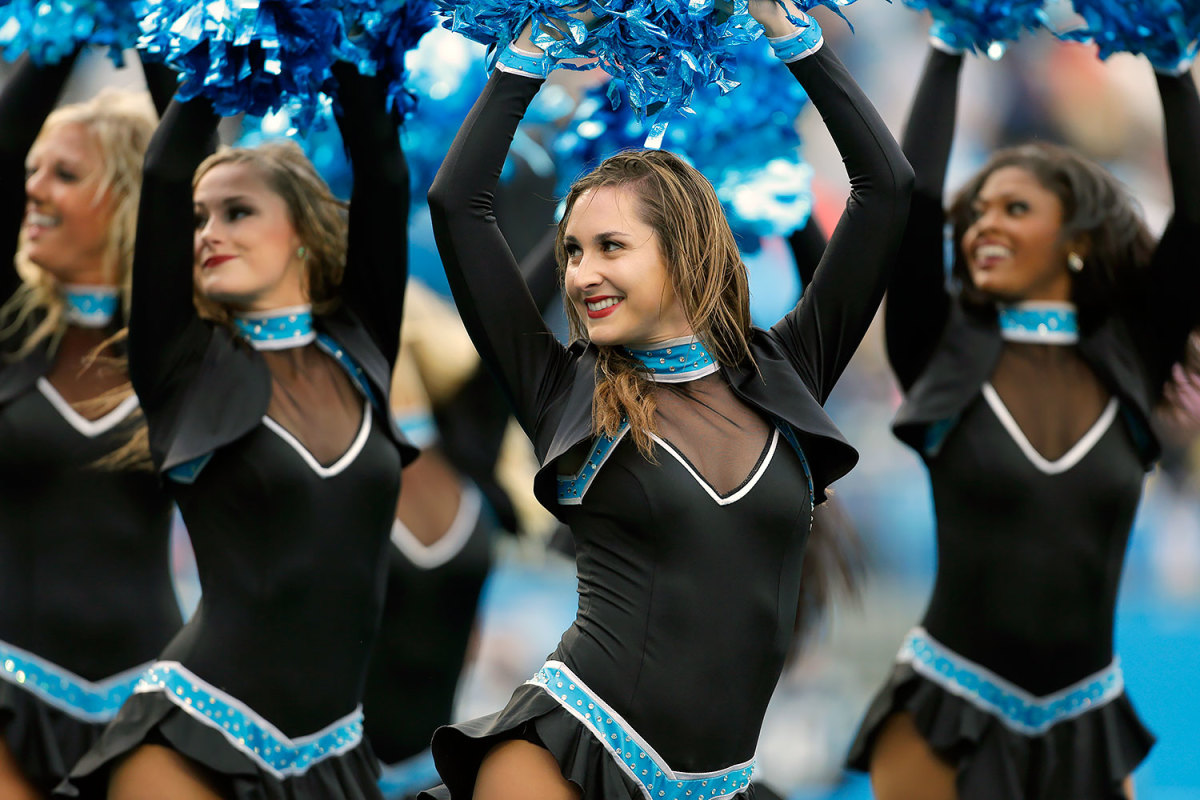 Carolina-Panthers-TopCats-cheerleaders-AP_16319713221336.jpg