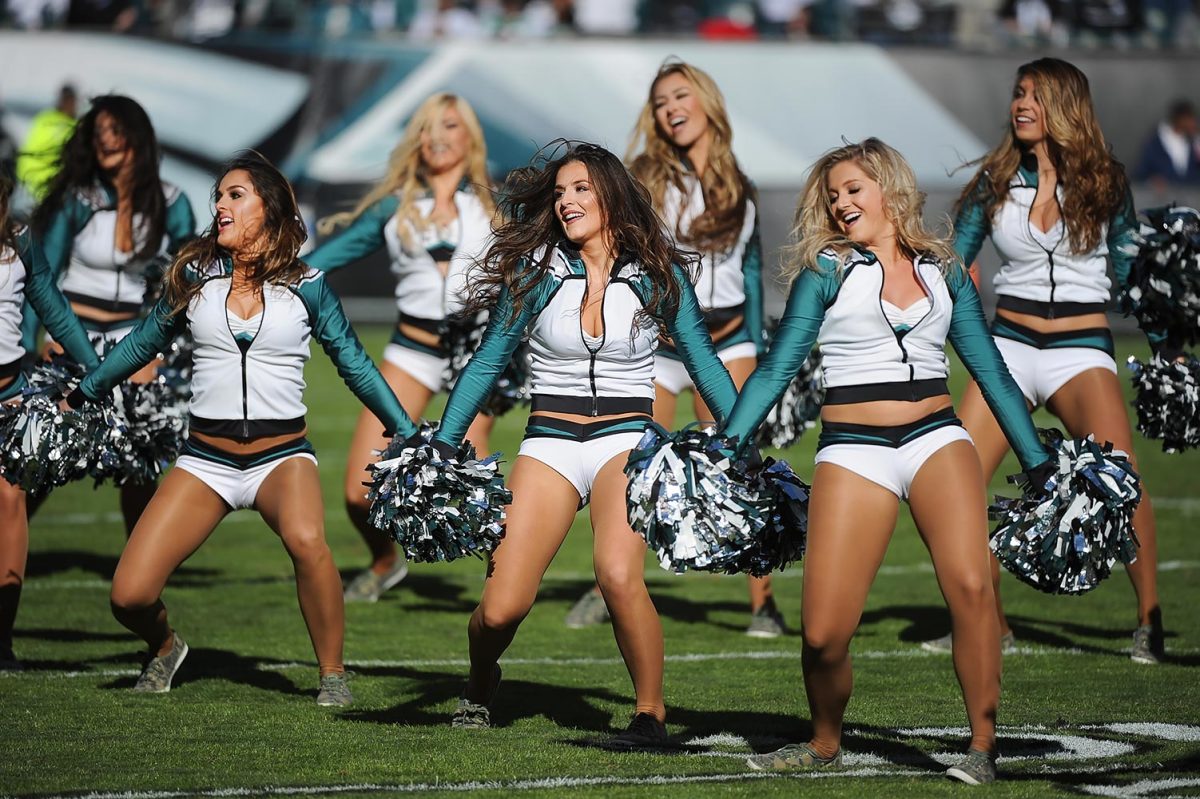 Philadelphia-Eagles-cheerleaders-GettyImages-623167478_master.jpg