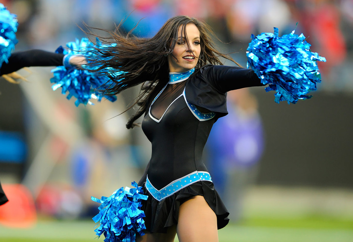 Carolina-Panthers-TopCats-cheerleaders-AP_16318778883552.jpg