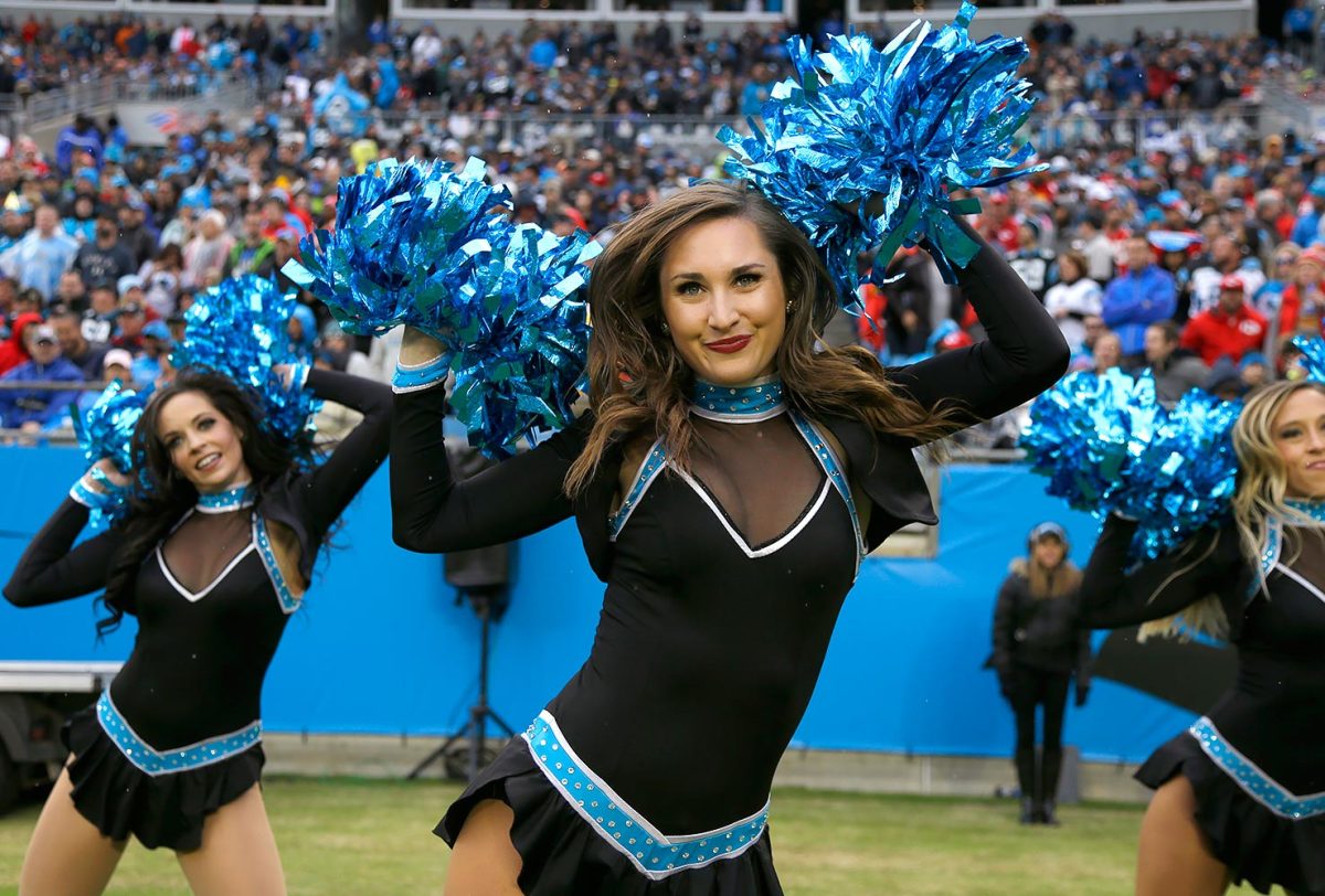 Carolina-Panthers-TopCats-cheerleaders-AP_16318681313662.jpg