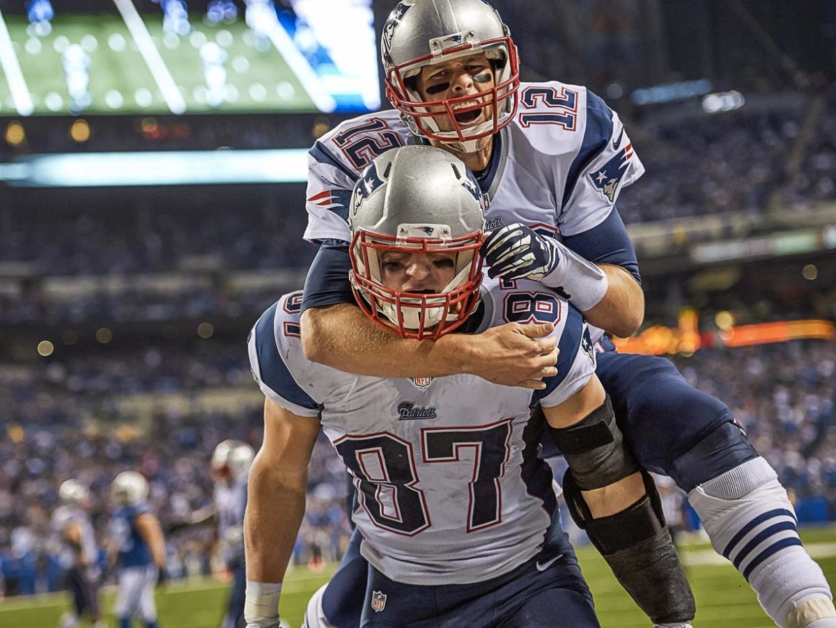 2014-1116-Rob-Gronkowski-Tom-Brady-X158945_TK1_2509.jpg