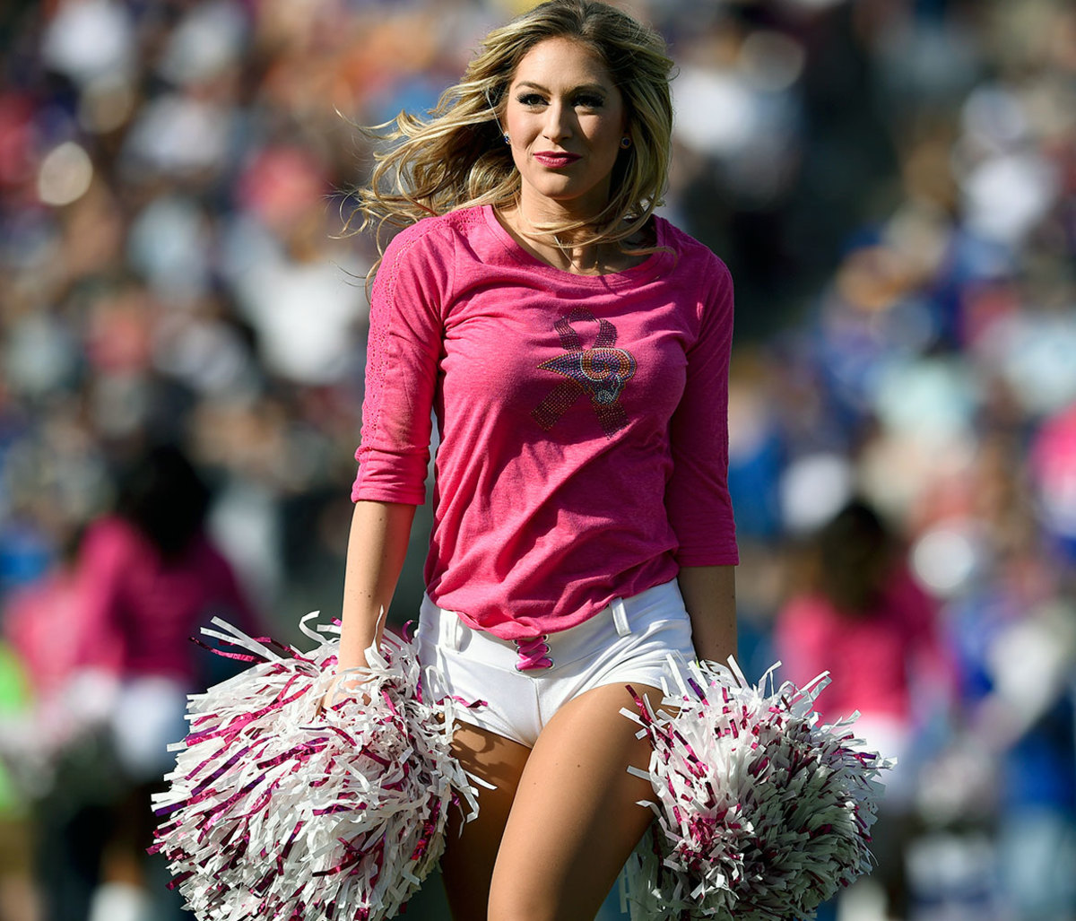 Los-Angeles-Rams-cheerleaders-AP_211466970676.jpg