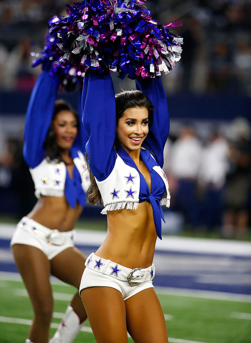 Dallas-Cowboys-cheerleaders-AP_914867556727.jpg