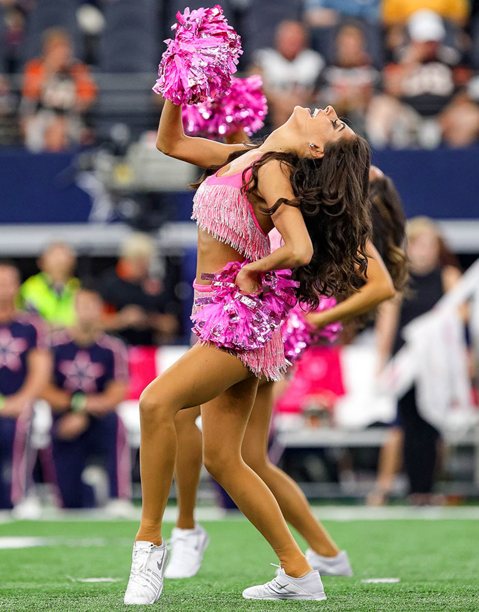 Dallas-Cowboys-cheerleaders-CEY161009978_Bengals_at_Cowboys.jpg