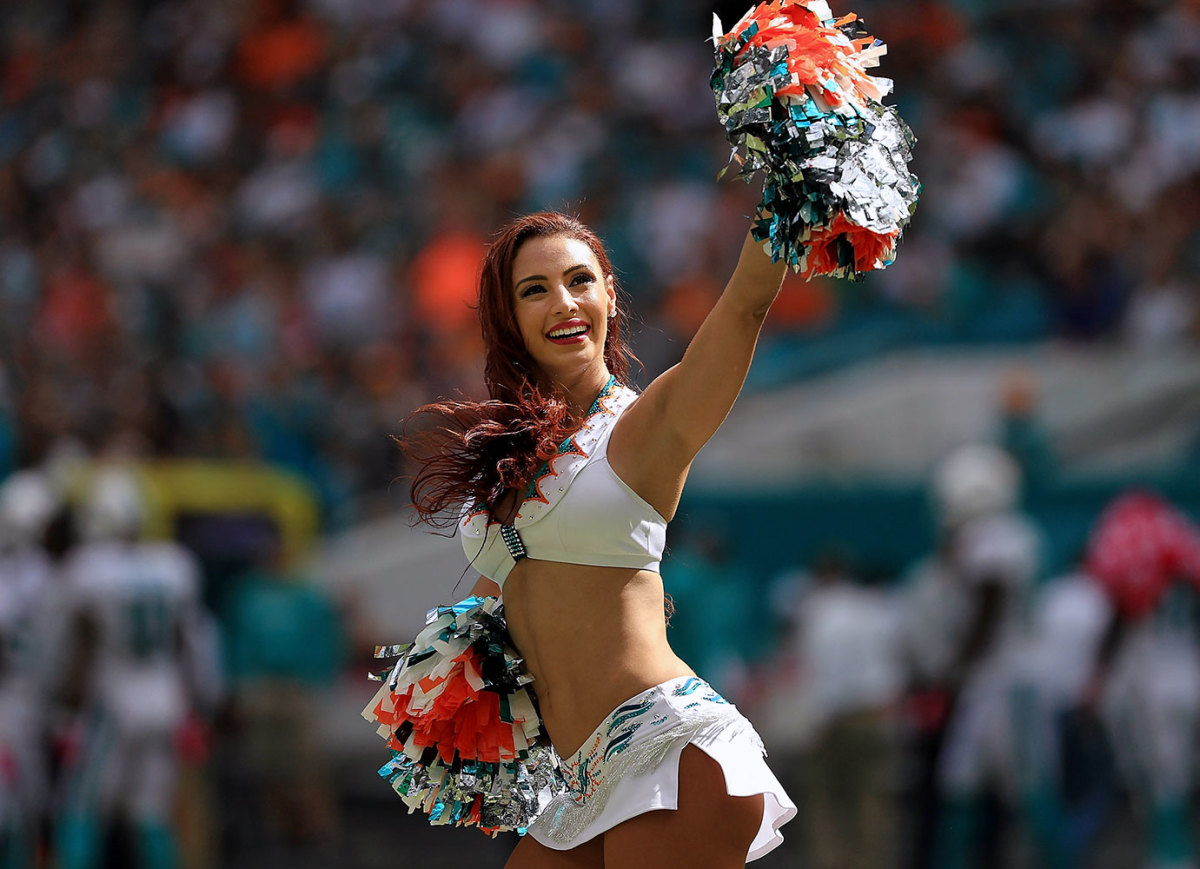 Miami-Dolphins-cheerleaders-613628158.jpg