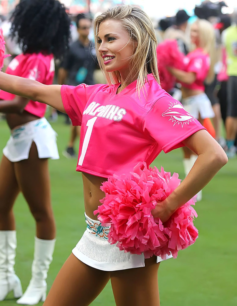 Miami-Dolphins-cheerleaders-Dolphins-Pink_Jersey-WYP_4092.jpg