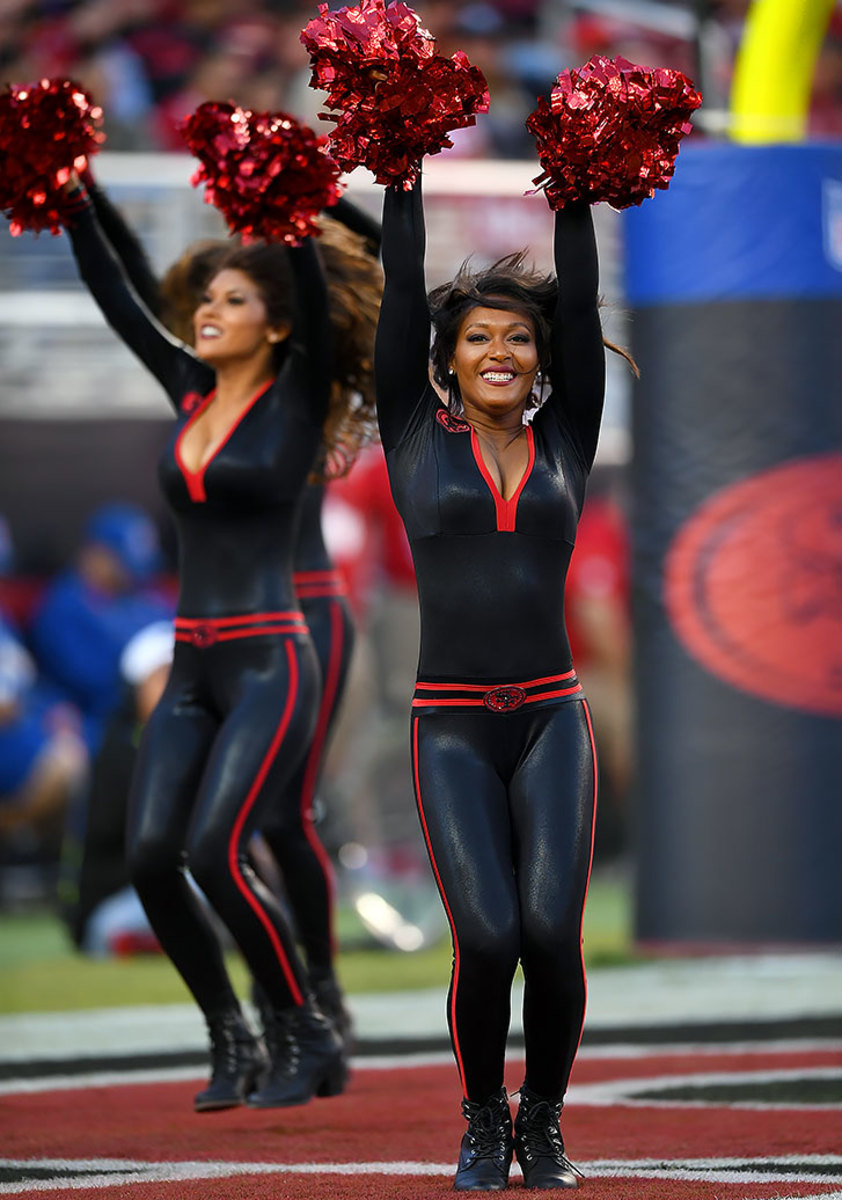 San-Francisco-49ers-Gold-Rush-cheerleaders-GettyImages-613747244_master.jpg