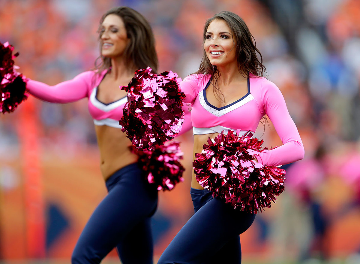 Denver-Broncos-cheerleaders-AP_96149136201.jpg