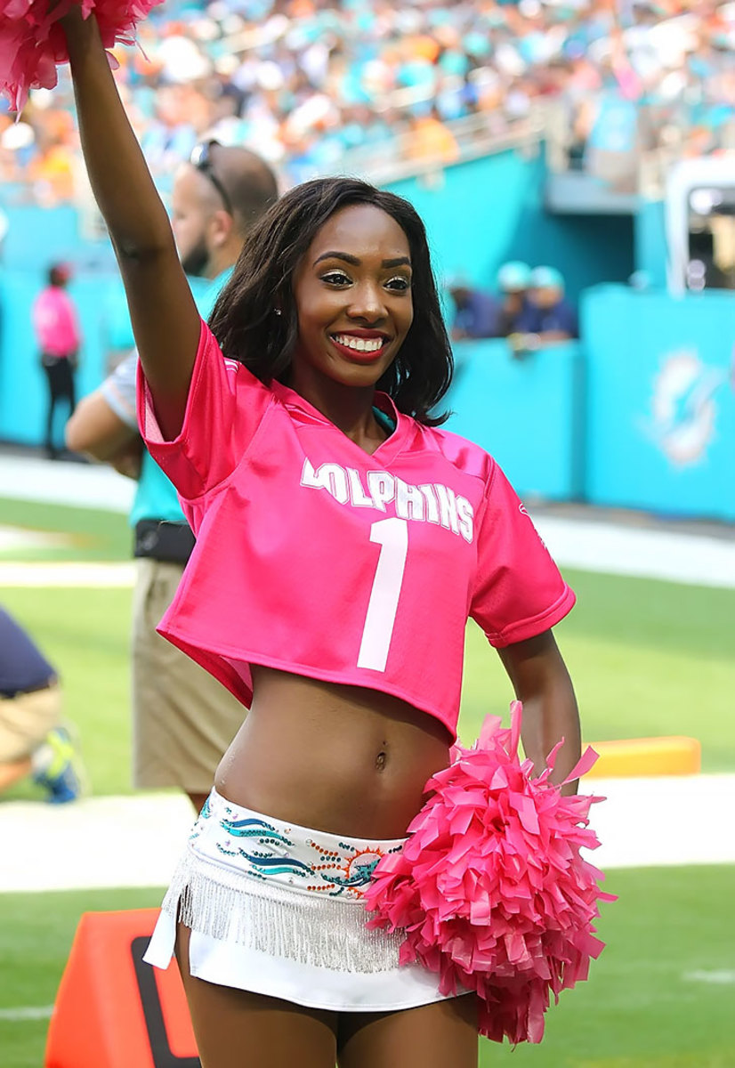 Miami-Dolphins-cheerleaders-Dolphins-Pink_Jersey-WYP_4034.jpg