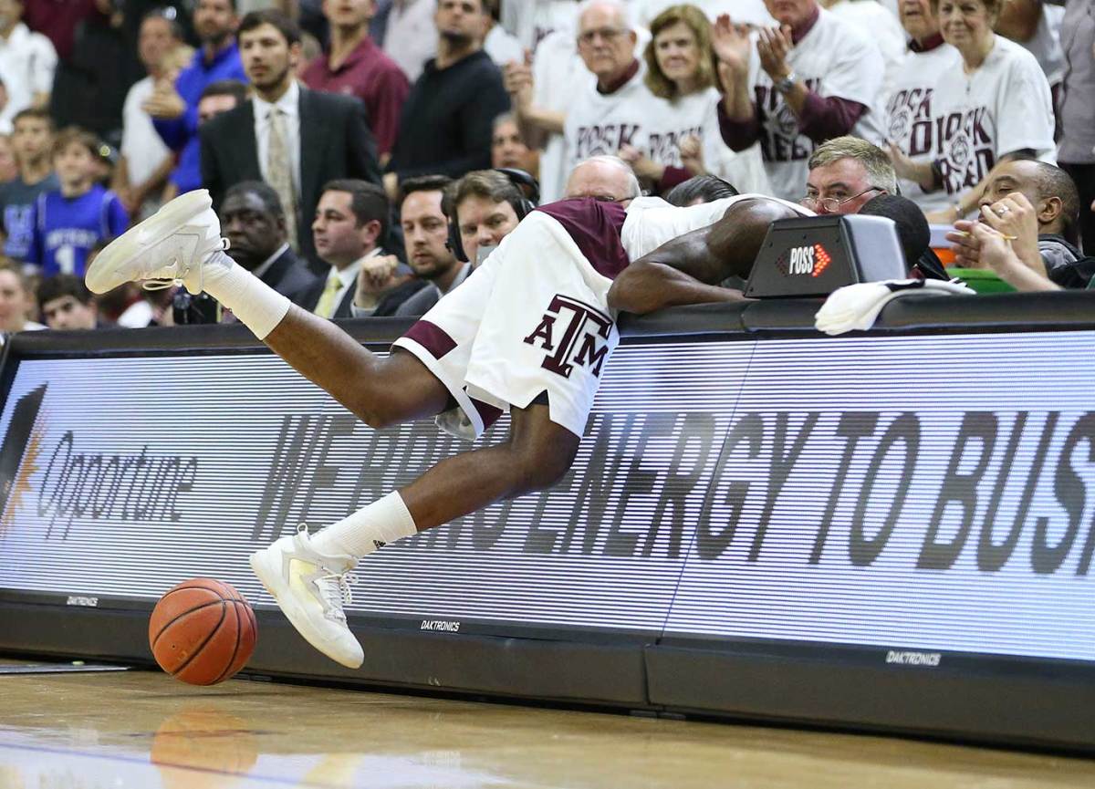 The Night in Sports feb 20_455627997639.jpg