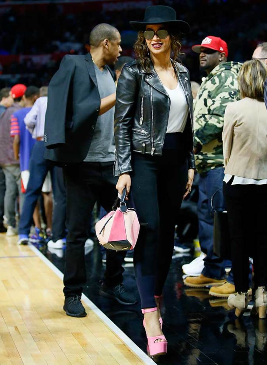 The Night in Sports feb 20_993369499493.jpg