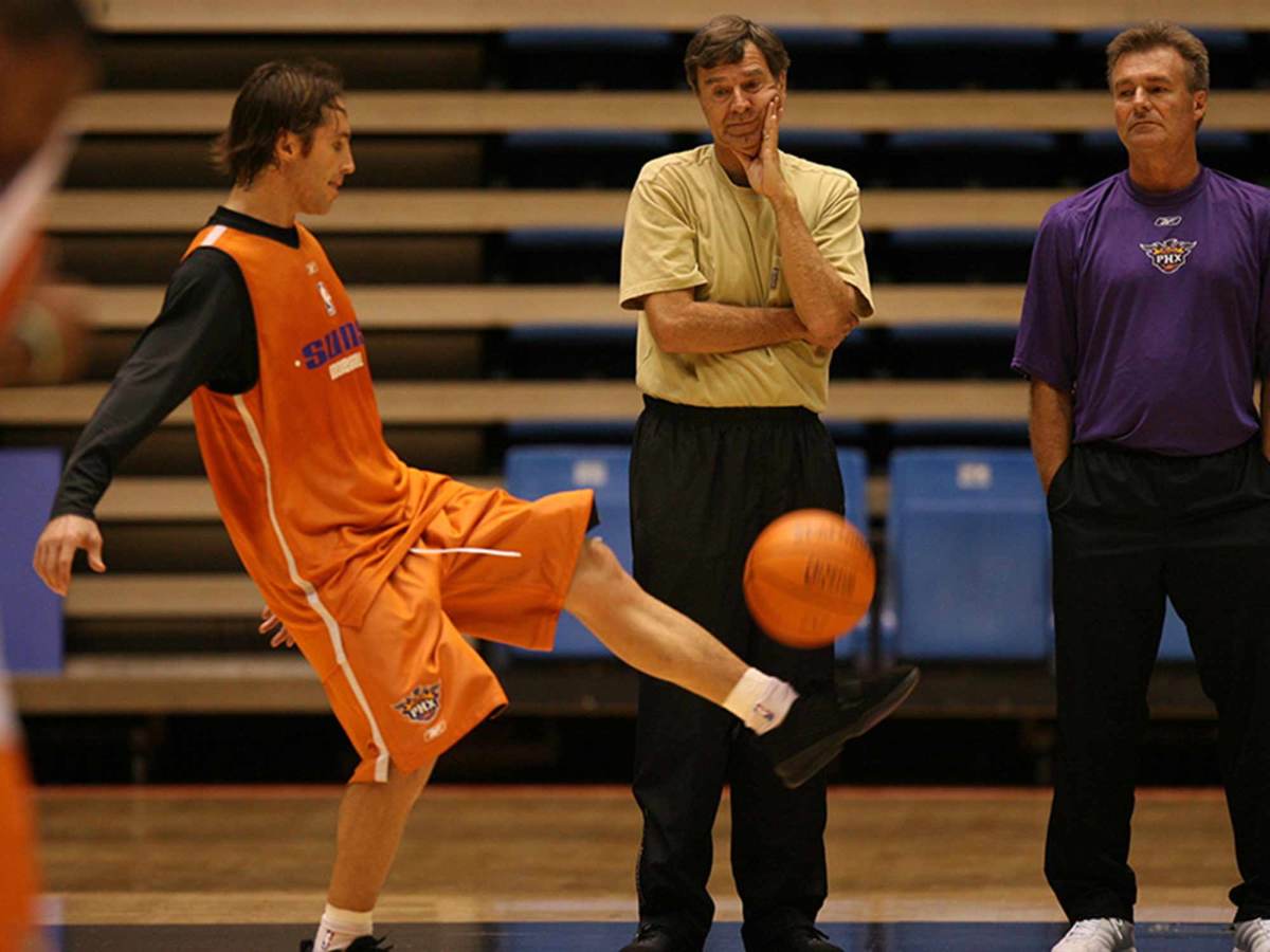 steve-nash-soccer-suns.jpg