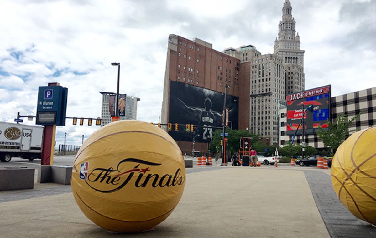 nba-finals-cavs-warriors-cleveland.jpg