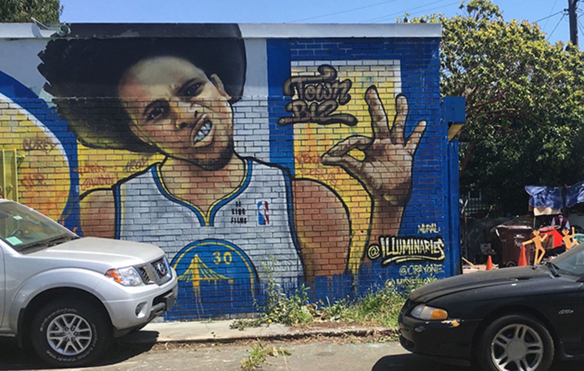 nba-finals-cavs-warriors-stephen-curry-mural.jpg