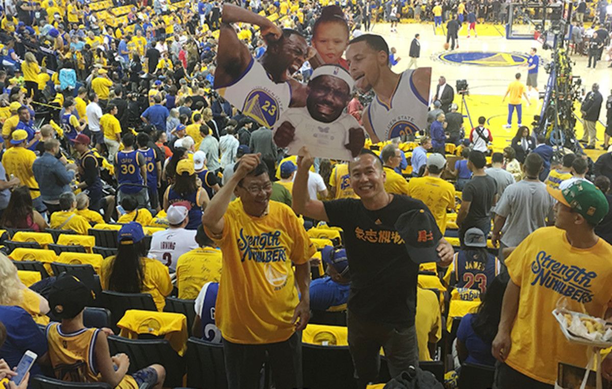nba-finals-cavs-warriors-fans.jpg