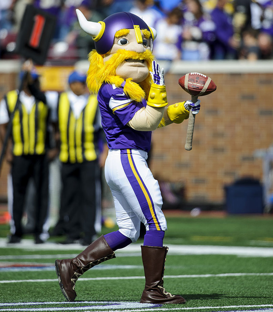 Minnesota-Vikings-mascot-Viktor.jpg