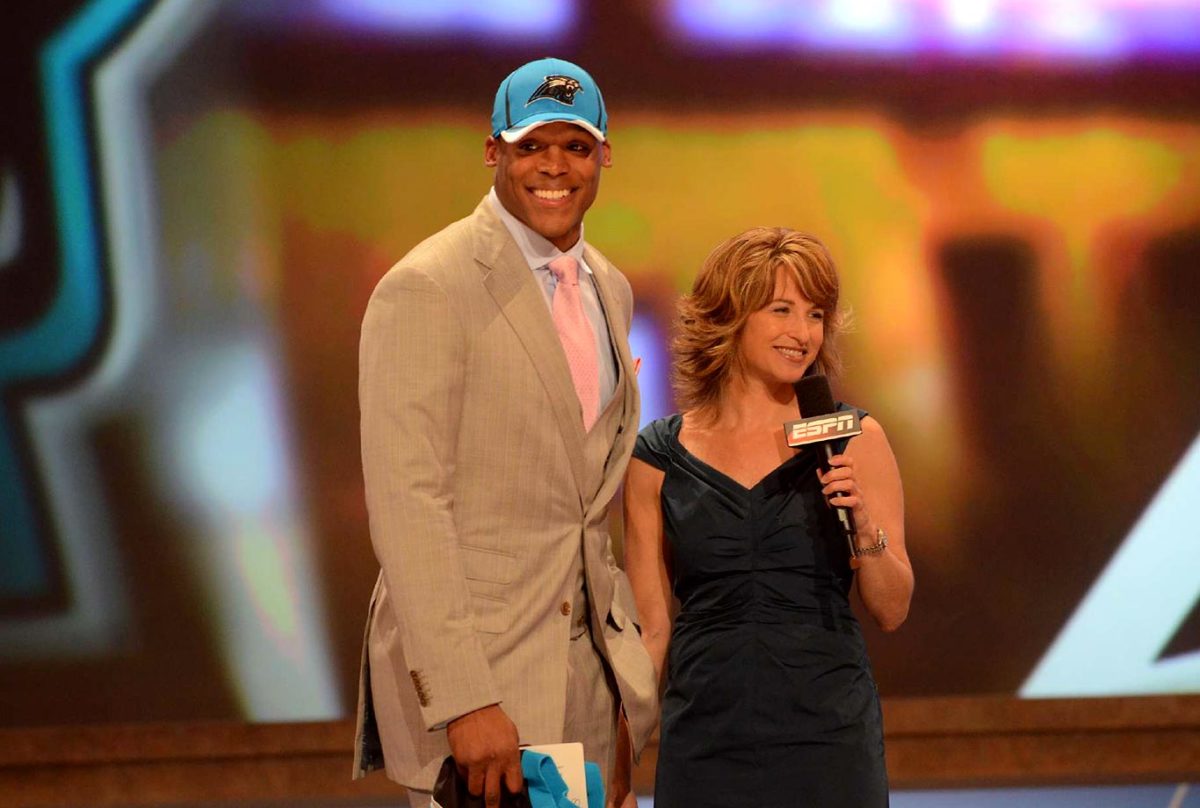 06-2011-cam-newton-opy4-67213-mid_0.jpg