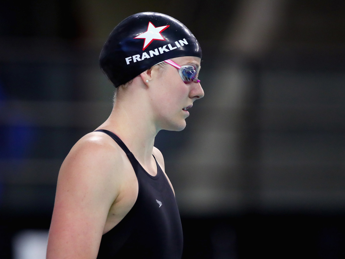 missy-franklin-pool-head-down.jpg