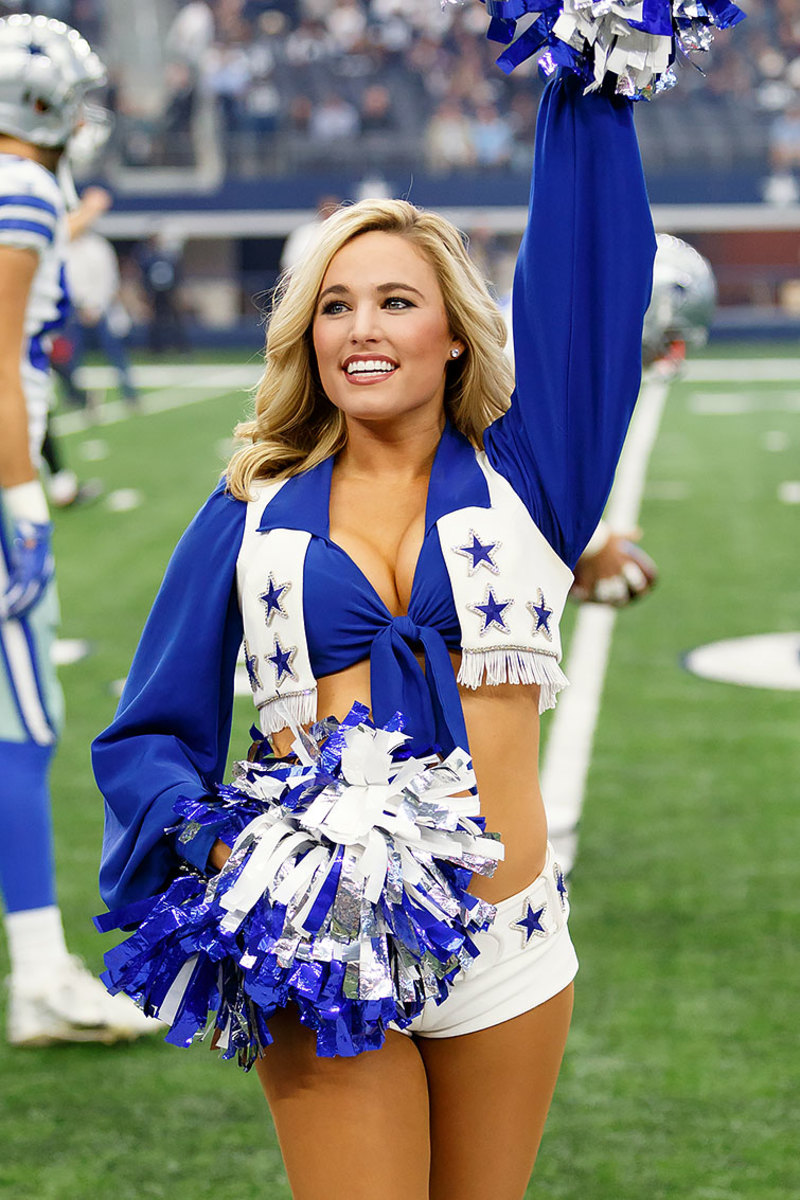 Dallas-Cowboys-cheerleaders-GettyImages-624955390_master.jpg