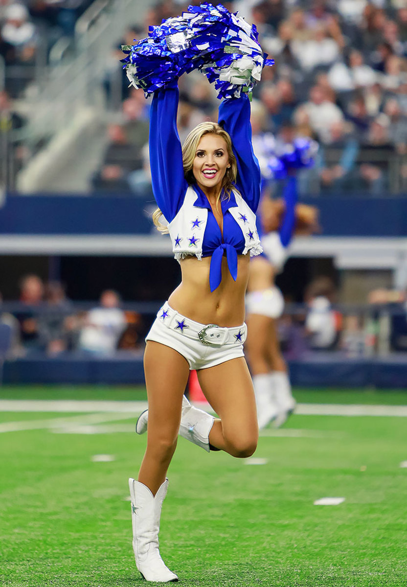 Dallas-Cowboys-cheerleaders-GettyImages-624955478_master.jpg