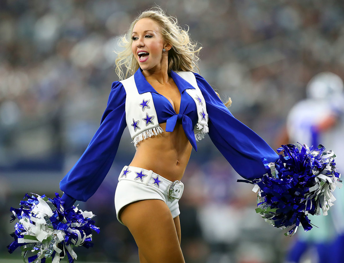 Dallas-Cowboys-cheerleaders-624667346.jpg
