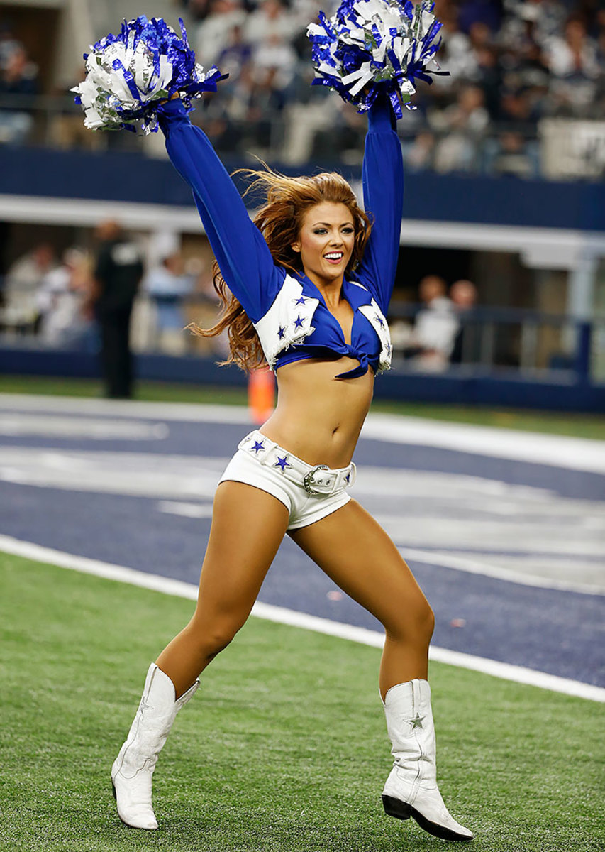 Dallas-Cowboys-cheerleaders-AP_16325680090507.jpg