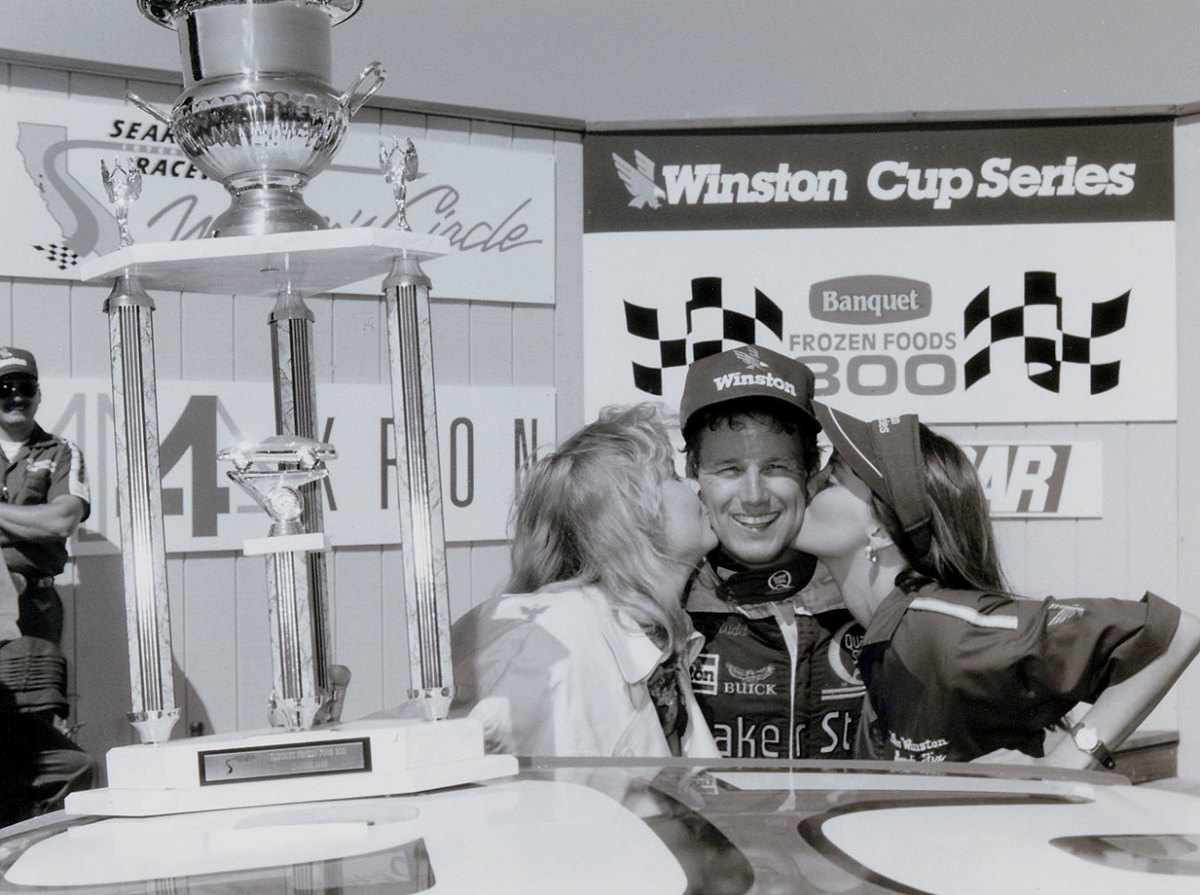 1989-0611-Ricky-Rudd-Victory-Lane-kisses.jpg