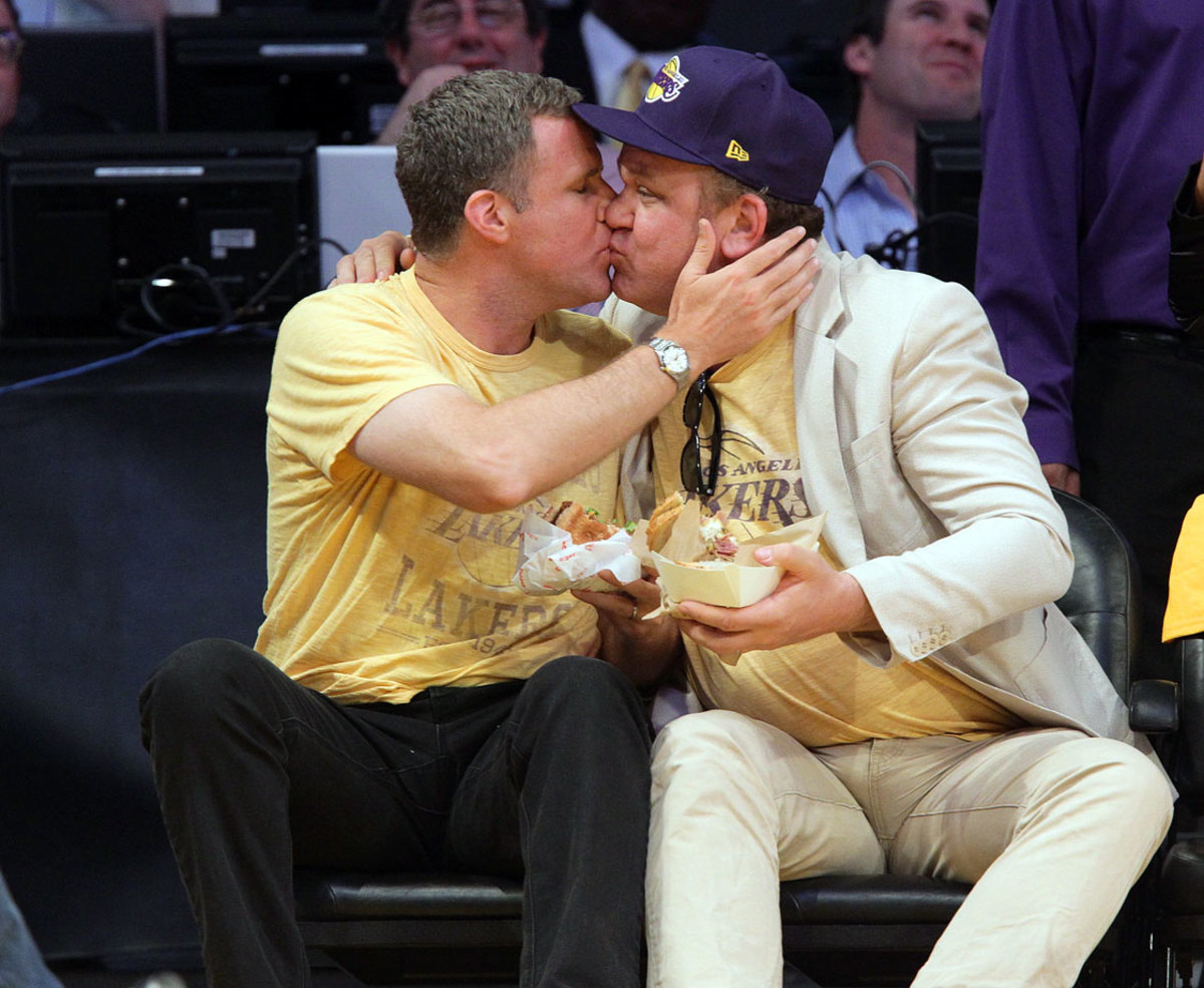 2011-0502-Will-Ferrell-John-C-Reilly-kiss.jpg