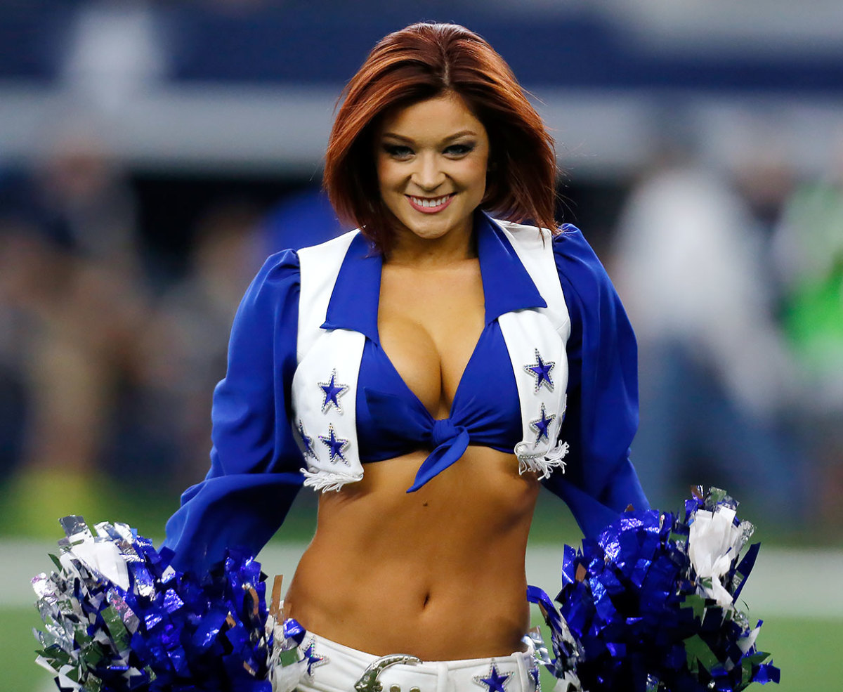 Dallas-Cowboys-cheerleaders-AP_721566142307.jpg