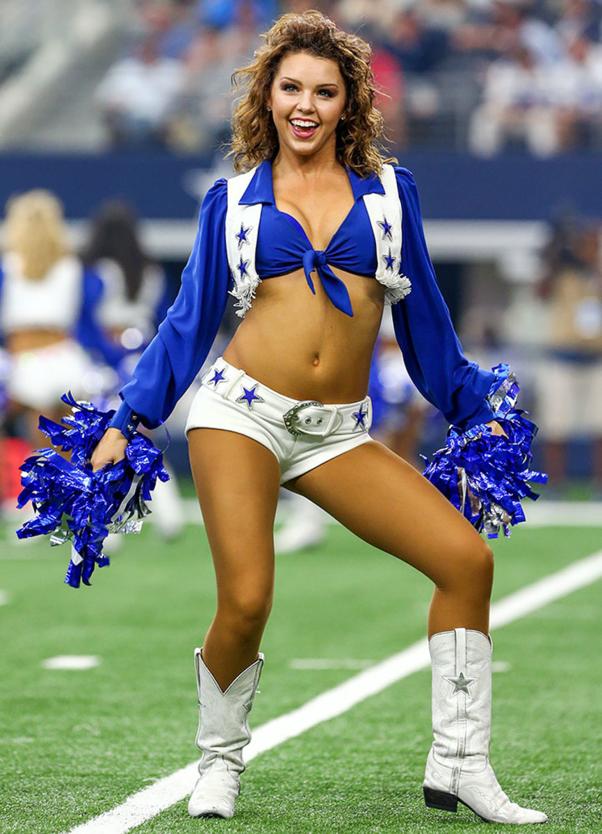 Dallas-Cowboys-cheerleaders-CEY1609111492_Giants_at_Cowboys.jpg