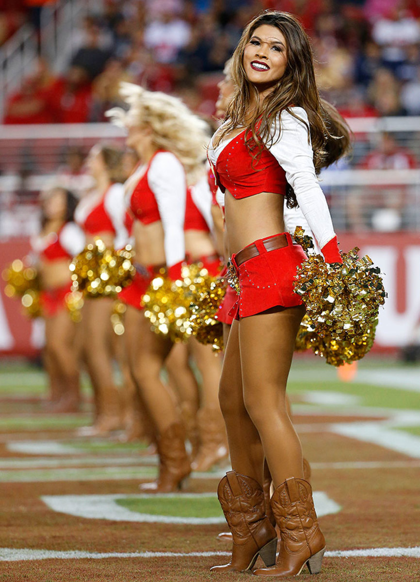 San-Francisco-49ers-Gold-Rush-cheerleaders-AP_329812665120.jpg