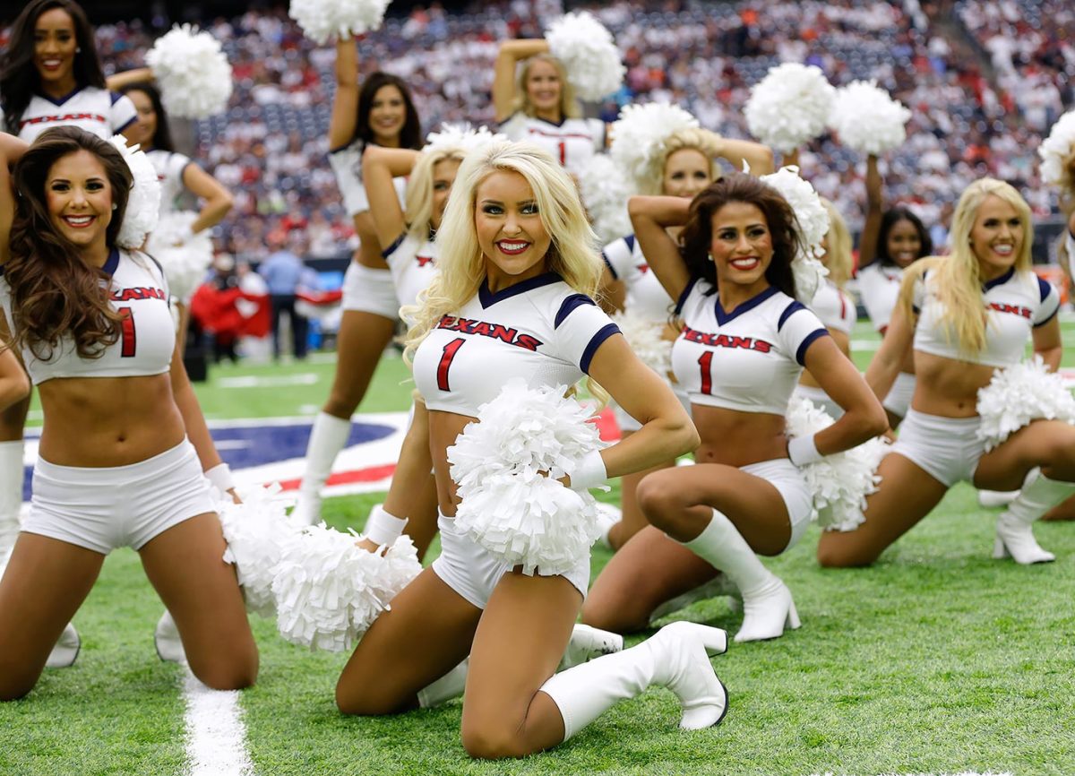 Houston-Texans-cheerleaders-AP_16255630204122.jpg
