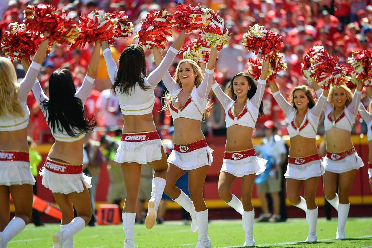 Kansas-City-Chiefs-cheerleaders-602999774.jpg
