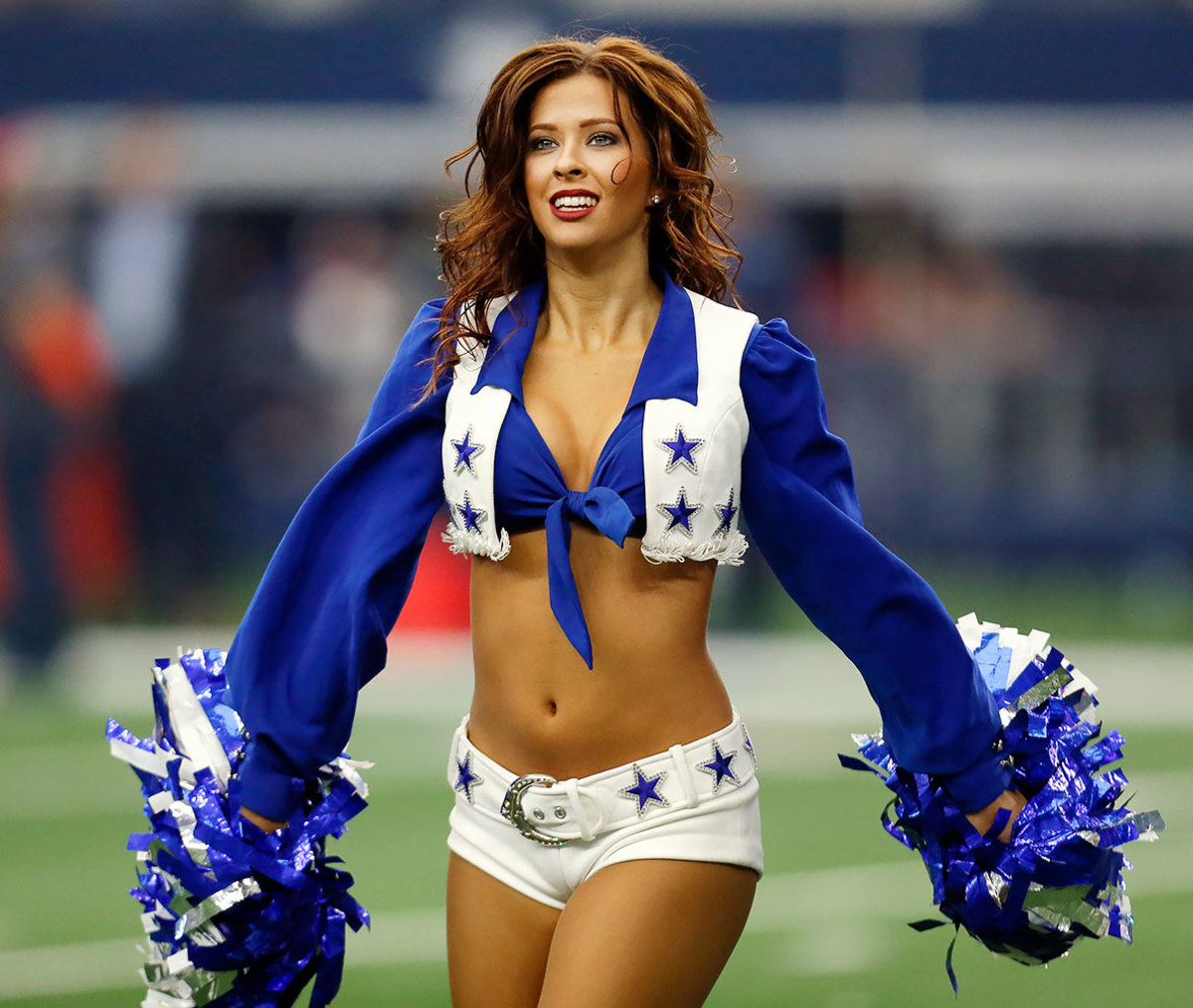 Dallas-Cowboys-cheerleaders-AP_128526569938.jpg