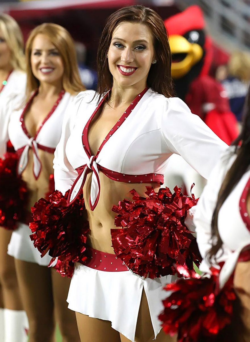 Arizona-Cardinals-cheerleaders-WYP_9421.jpg