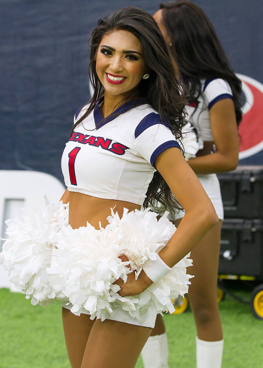 Houston-Texans-cheerleaders-DBA160911_Bears_vs_Texans10.jpg