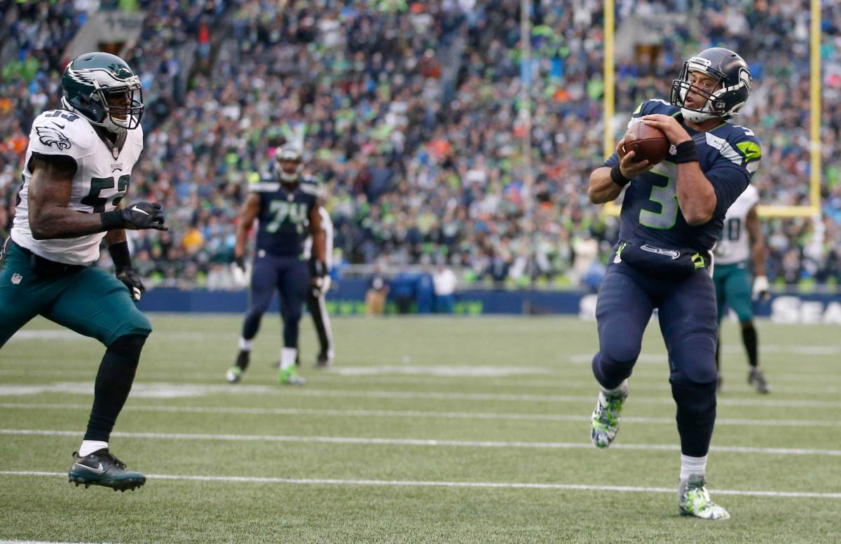 Russell-Wilson-touchdown-catch.jpg