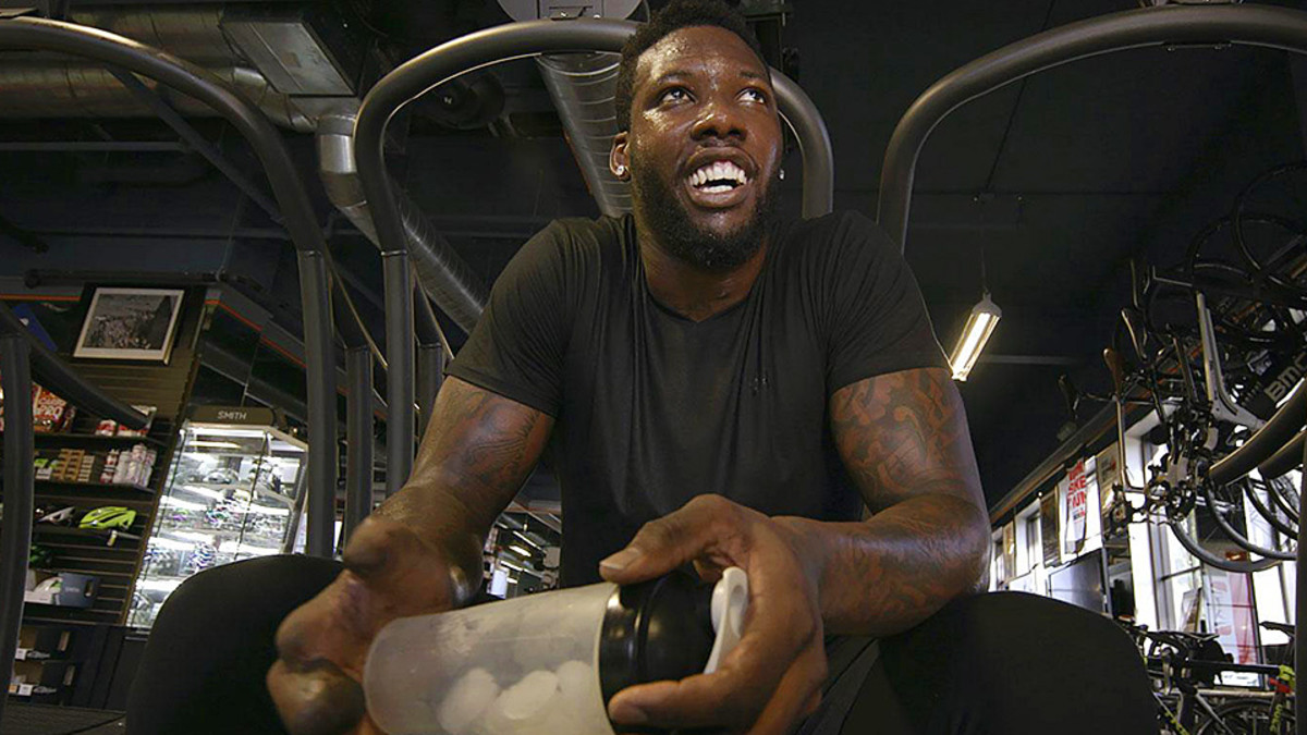 jason-pierre-paul-giants-fireworks-destroyed-hand-exclusive.jpg