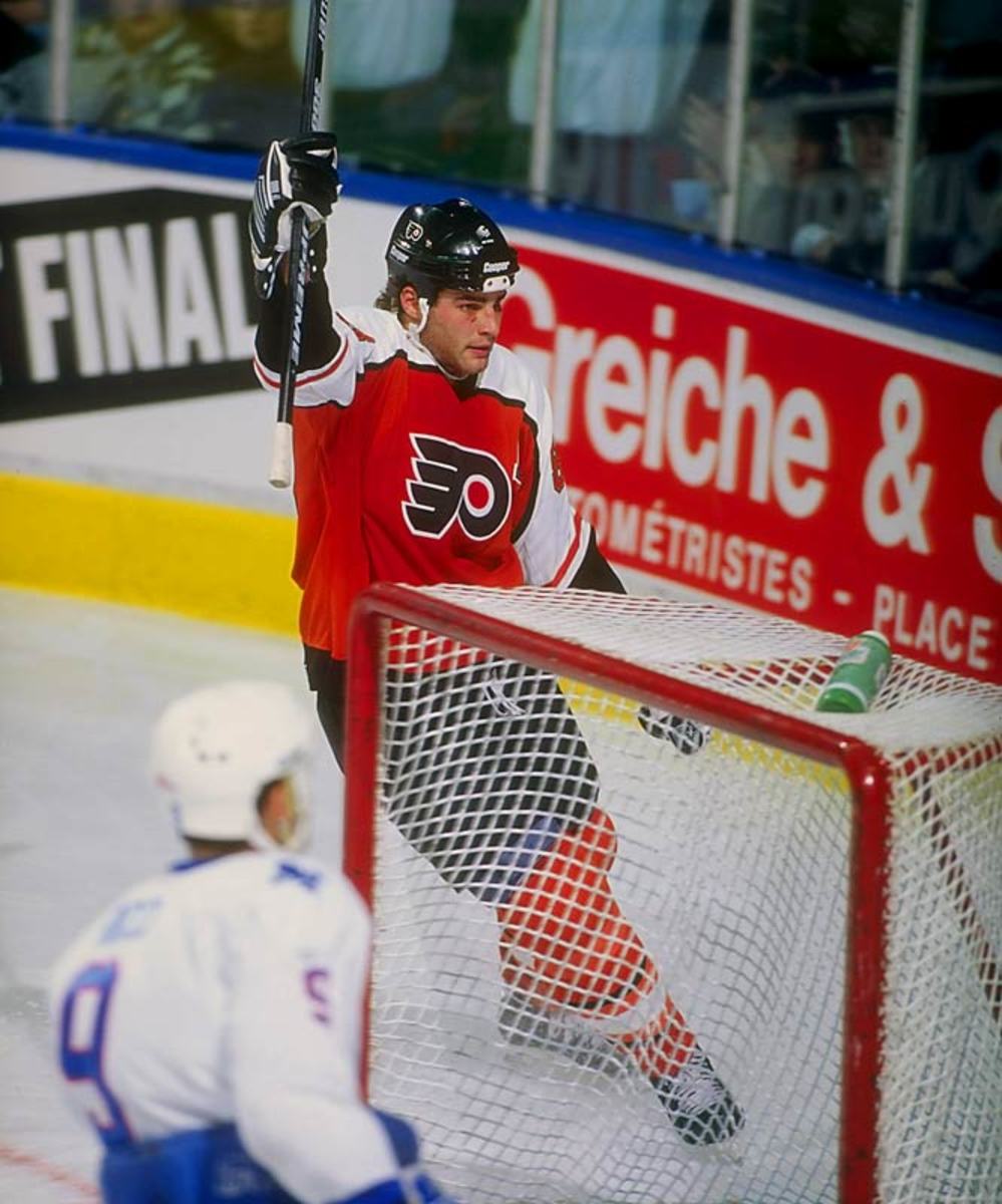 At his peak, he was terrific': Lindros finally gets his Hockey Hall of Fame  due