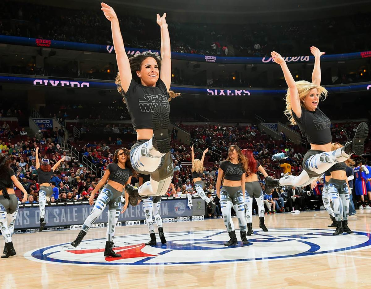 Philadelphia-76ers-Sixers-Dancers-GettyImages-501011080_master.jpg