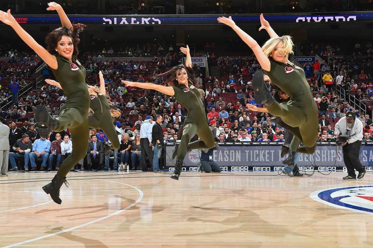 Philadelphia-76ers-Sixers-Dancers-GettyImages-496746876_master.jpg