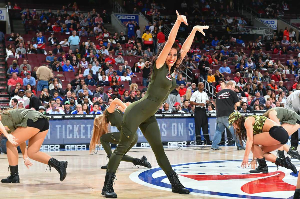 Philadelphia-76ers-Sixers-Dancers-GettyImages-496747254_master.jpg