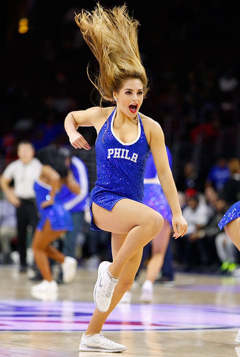 Philadelphia-76ers-Sixers-Dancers-17e0d9db4ca2461aa1b2c73220aa479d-0.jpg