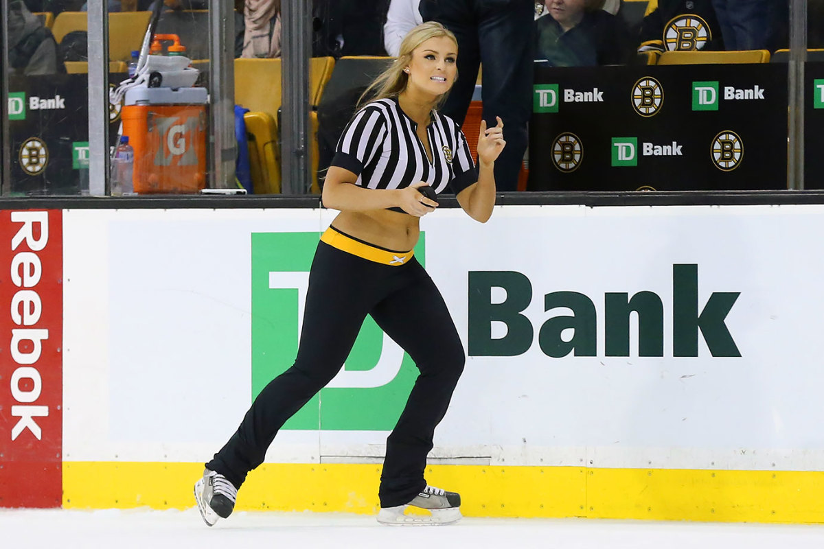 Boston-Bruins-Ice-Girls-482151112092_Avalanche_at_Bruins.jpg