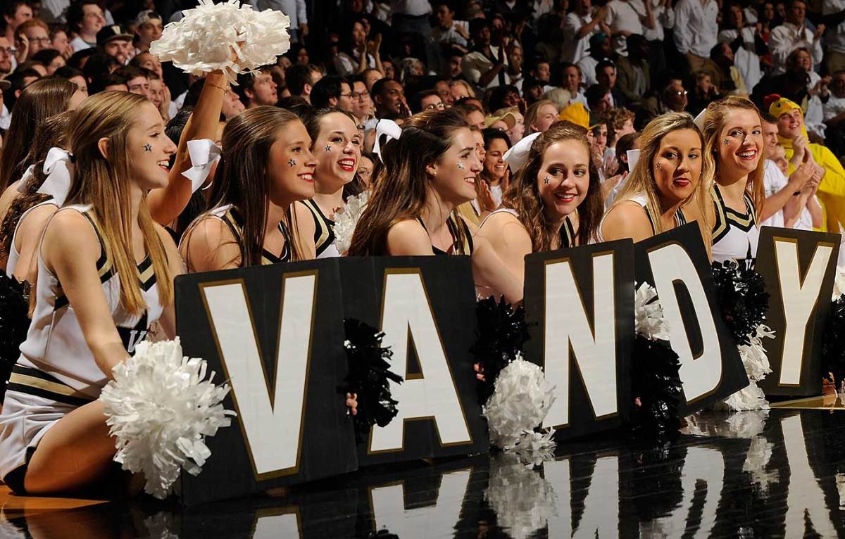 Vanderbilt-cheerleaders.jpg