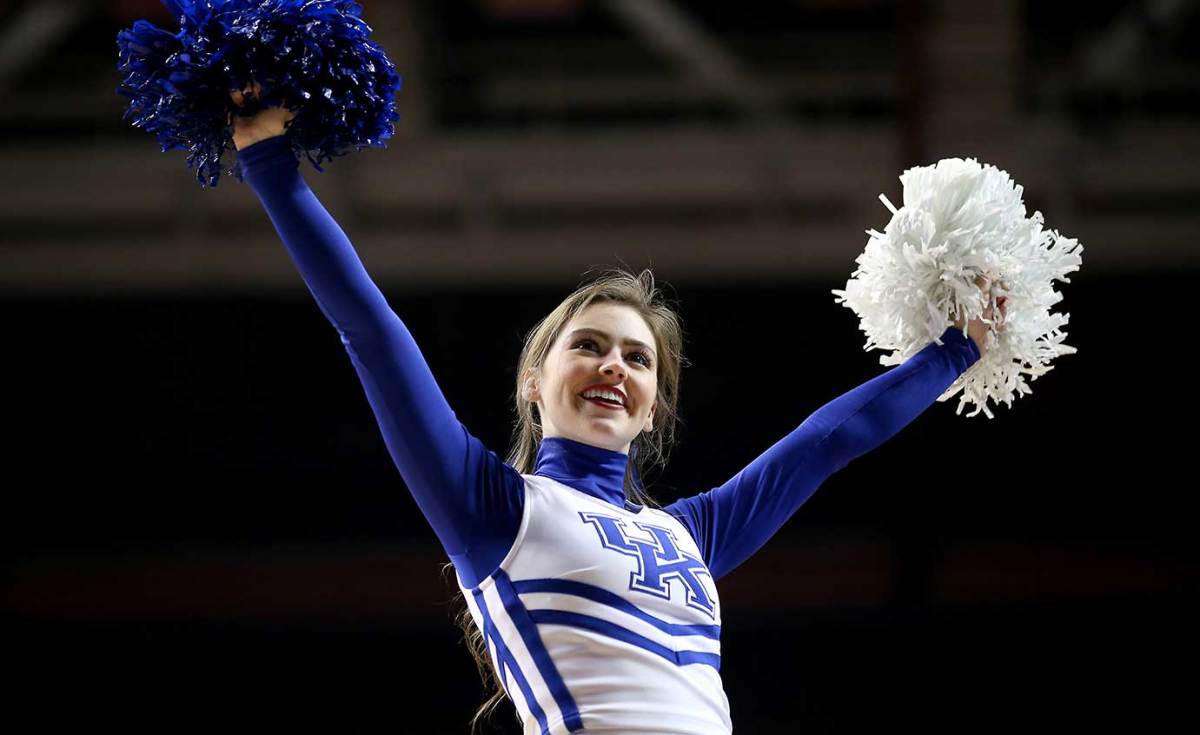 Kentucky-cheerleader.jpg