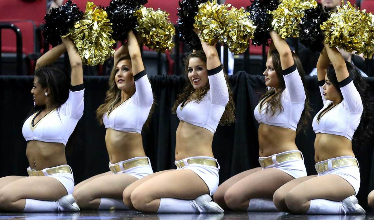 VCU-cheerleaders.jpg