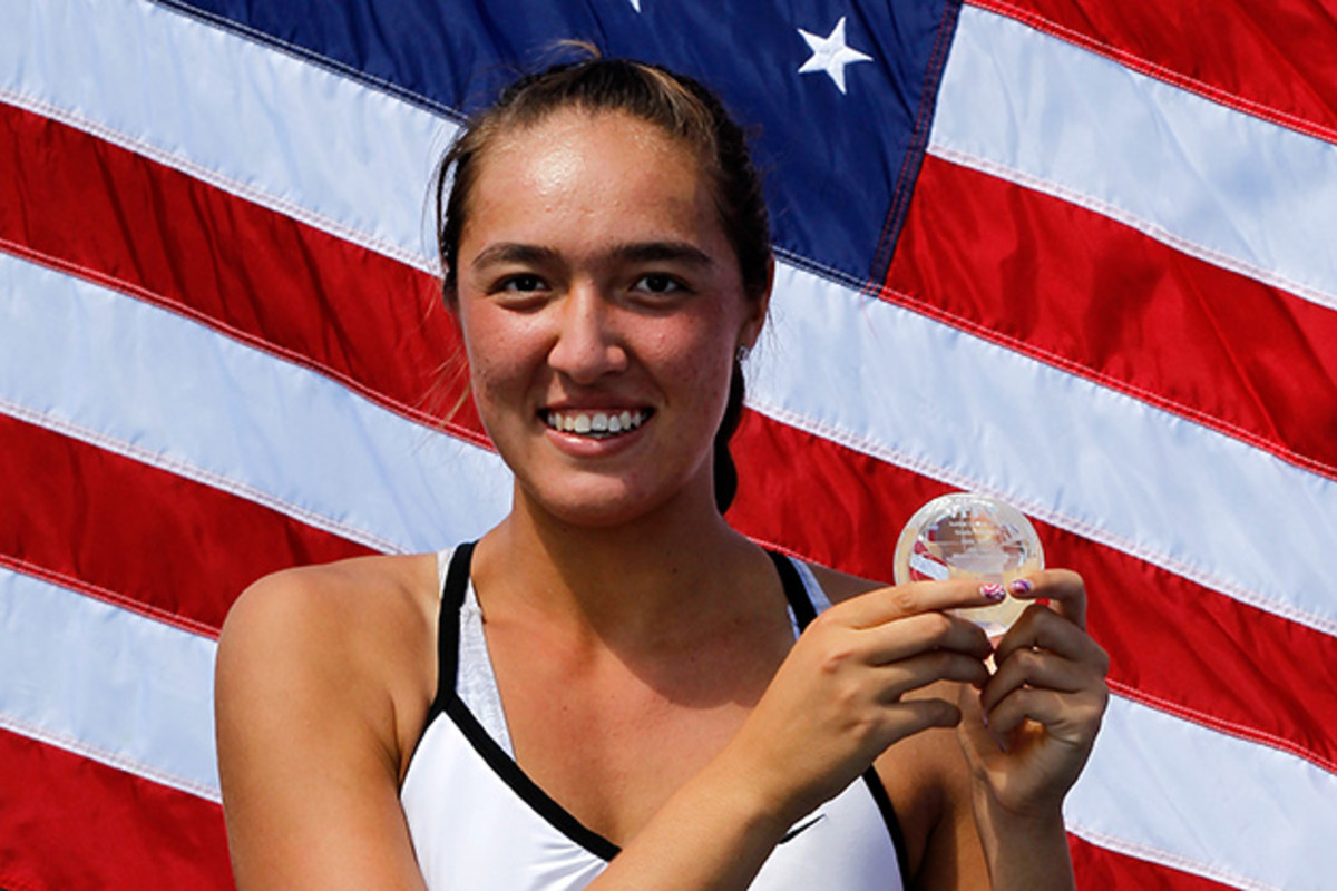 Crawford after winning her junior girls' final against Anett Kontaveit in 2012.
