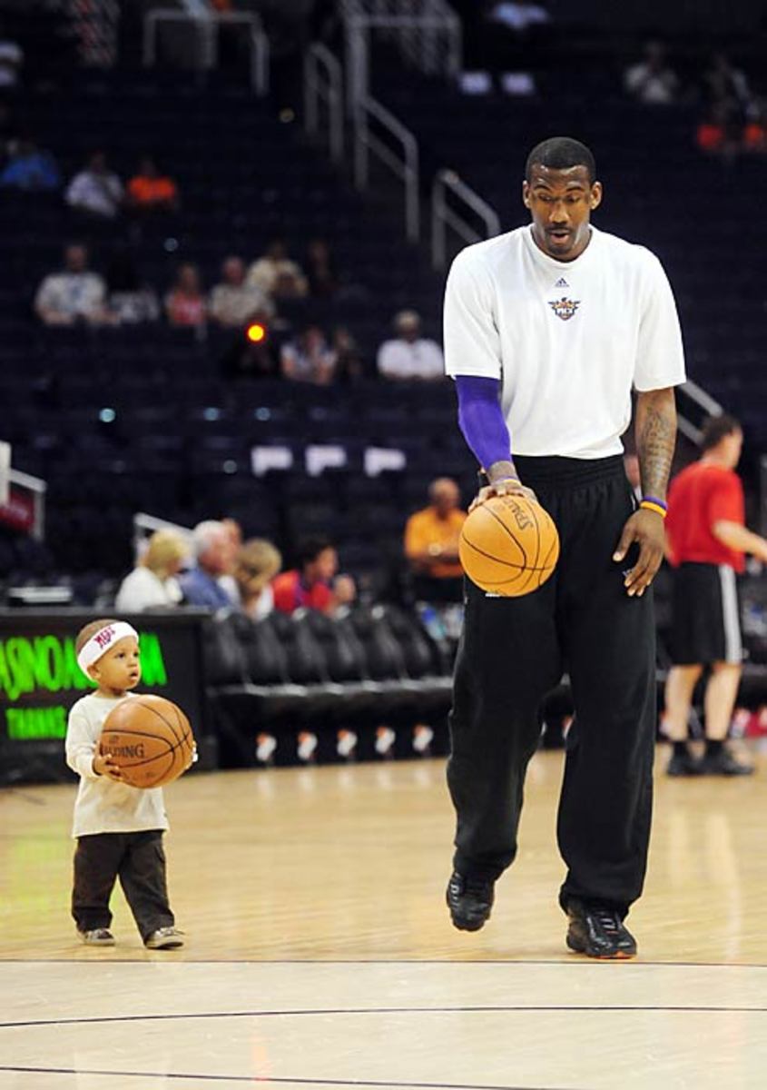 Photo: New York Knicks Amar'e Stoudemire dunks at Madison Square Garden in  New York - NYP20110124108 