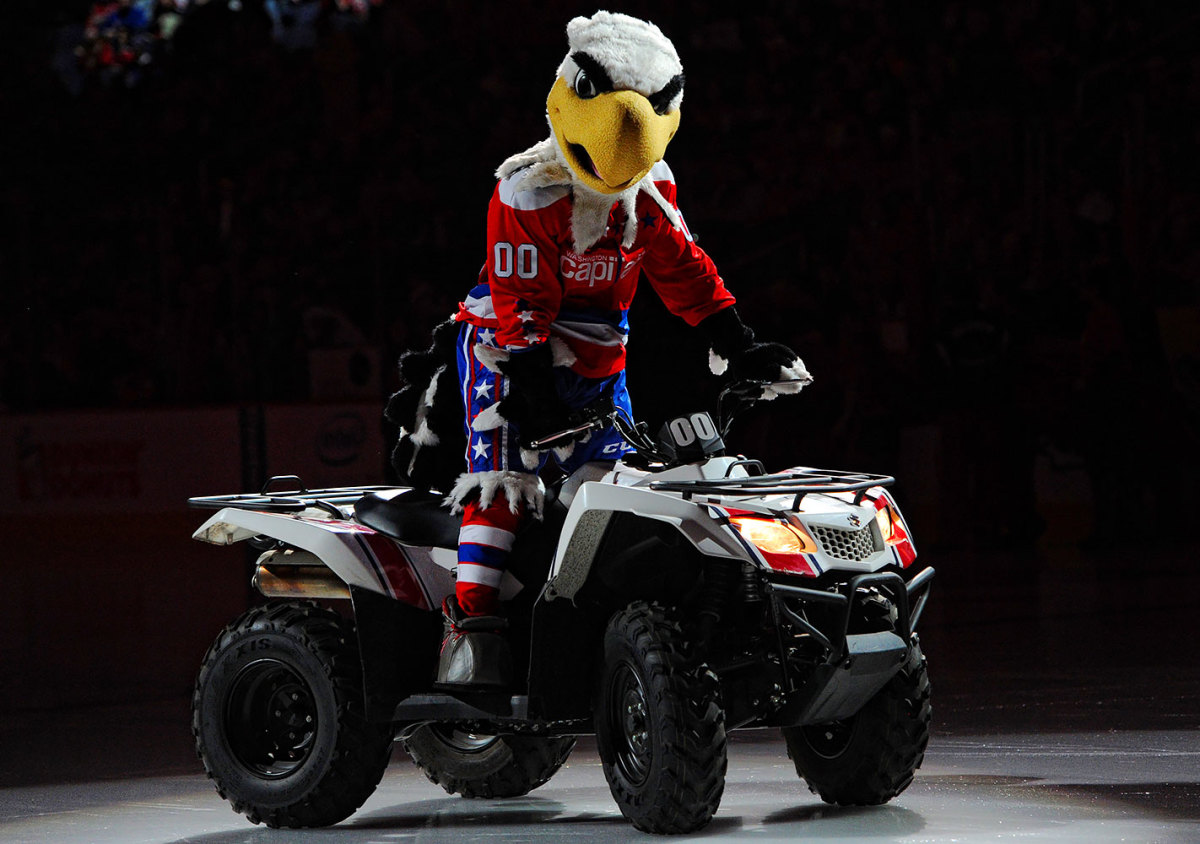 Washington-Capitals-mascot-Slapshot.jpg